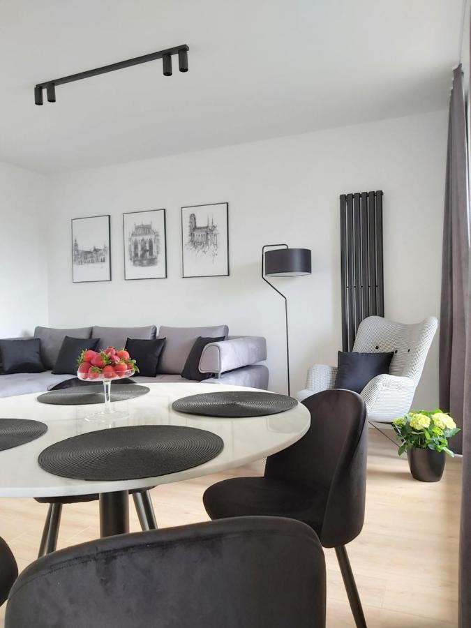 Apartament 150 Zaspa Vvita Z Prywatnym Ogrodem I Tarasem Gdansk Exterior photo