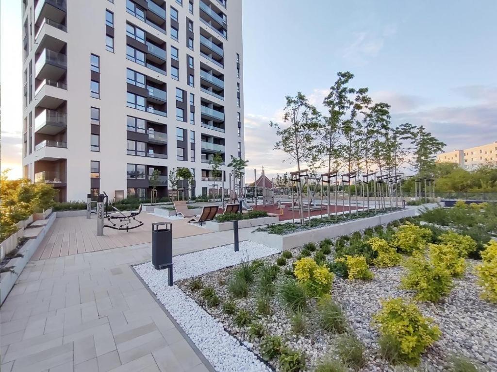 Apartament 150 Zaspa Vvita Z Prywatnym Ogrodem I Tarasem Gdansk Exterior photo